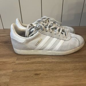 Adidas Gazelle Sneakers in Taupe/Light Gray